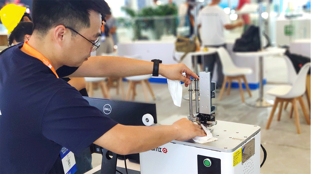 1754736254478907.gif 1.gif